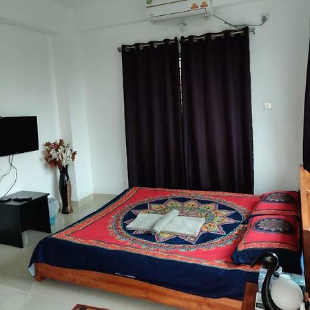 The Blu Inn Homestay Dhaka Exteriör bild